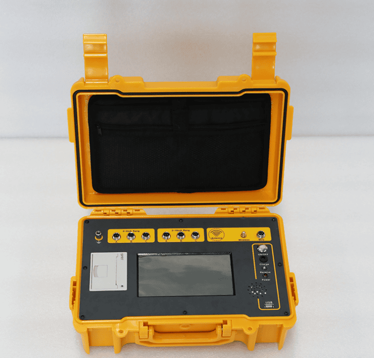 氧化鋅避雷器帶電測試儀實物圖