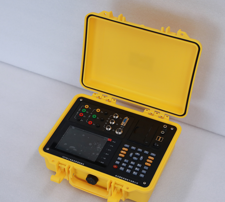 多功能電能表現場校驗儀實物圖