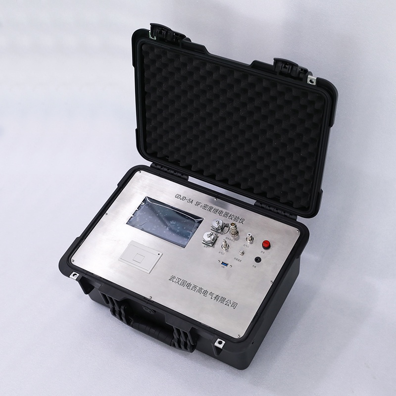 SF6氣體密度繼電器全自動校驗儀實物圖